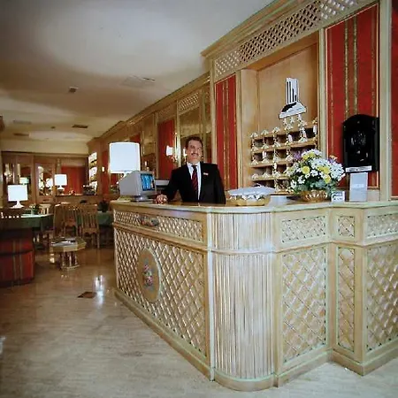 瓦莱酒店
